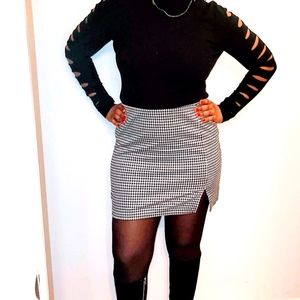Houndstooth mini skirt